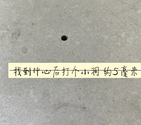 咸宁市瓷砖空鼓维修公司专业解答在瓷砖铺贴过程中，如果砂料搅拌不均匀，将会带来以下问题
